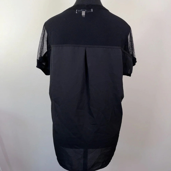 🌟✨2 for $30 ✨🌟 John + Jenn Mesh Shoulder Short Sleeve T-shirt - Picture 2 of 9